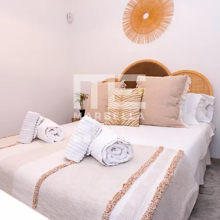 Chic Garden Flat 5min From Apartamento *