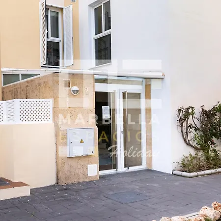 Apartamento Chic Garden Flat 5min From *