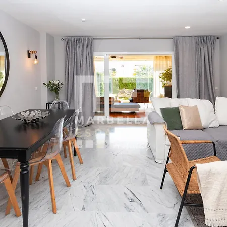 Chic Garden Flat 5min From