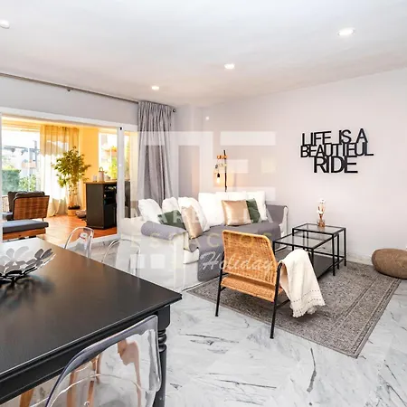 Apartamento Chic Garden Flat 5min From *