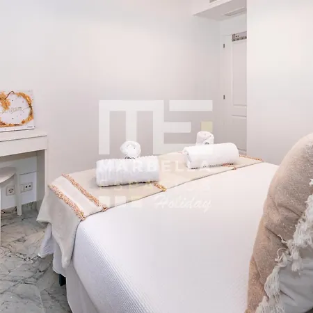 Chic Garden Flat 5min From Apartamento