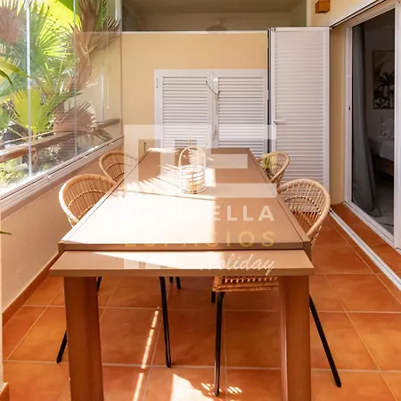 Chic Garden Flat 5min From Marbella