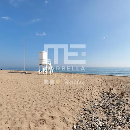 Chic Garden Flat 5min From Apartamento *