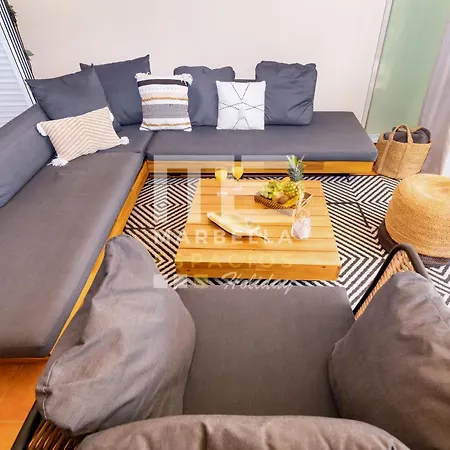 Apartamento Chic Garden Flat 5min From *