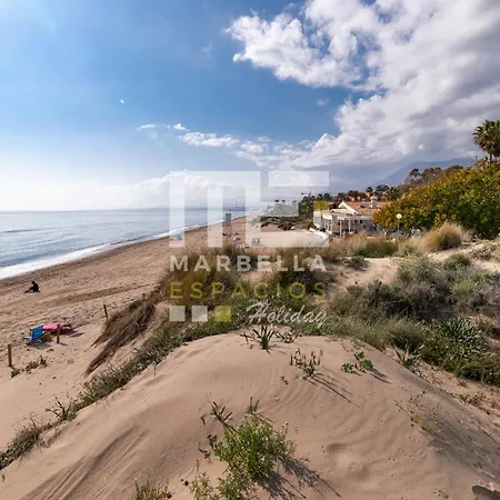 Chic Garden Flat 5min From Apartamento Marbella