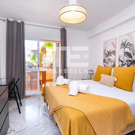 Chic Garden Flat 5min From * Marbella