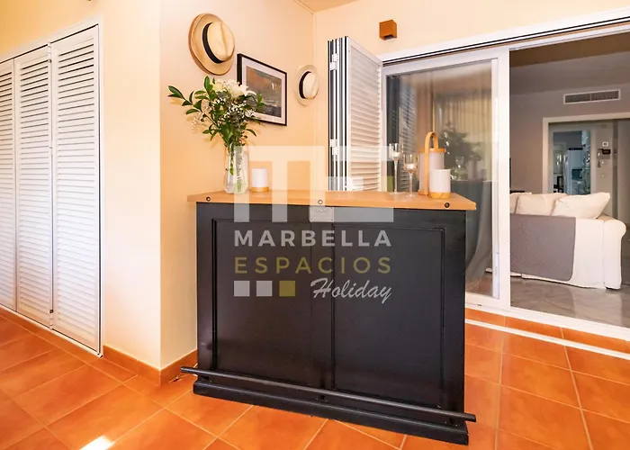Apartment Chic Garden Flat 5min From