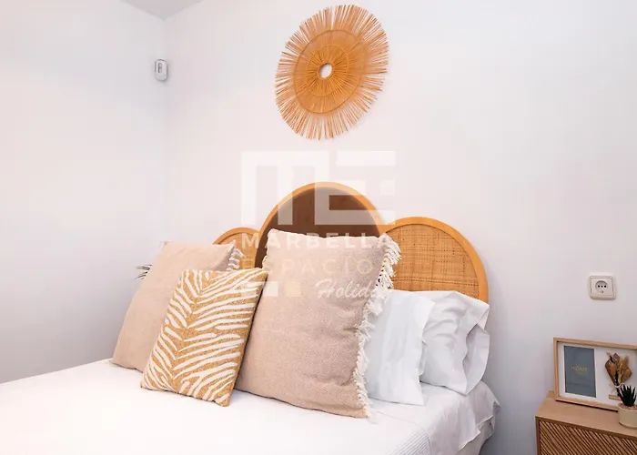 Apartment Chic Garden Flat 5min From