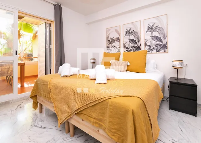 Apartment Chic Garden Flat 5min From Marbella