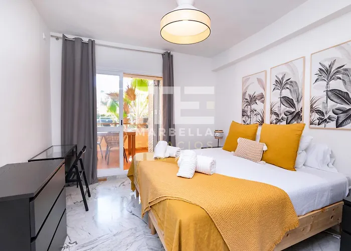 Chic Garden Flat 5min From * Marbella