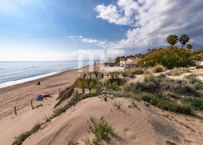 Chic Garden Flat 5min From Apartment Marbella