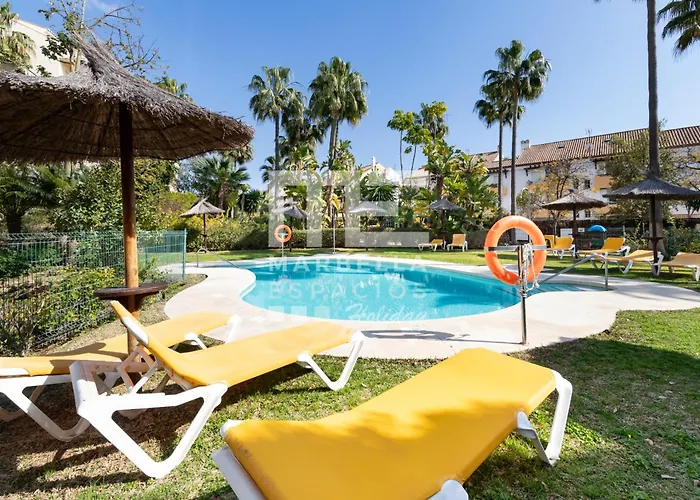 Chic Garden Flat 5min From Apartment *