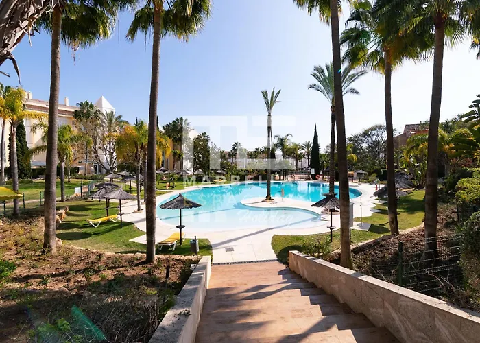 Apartment Chic Garden Flat 5min From